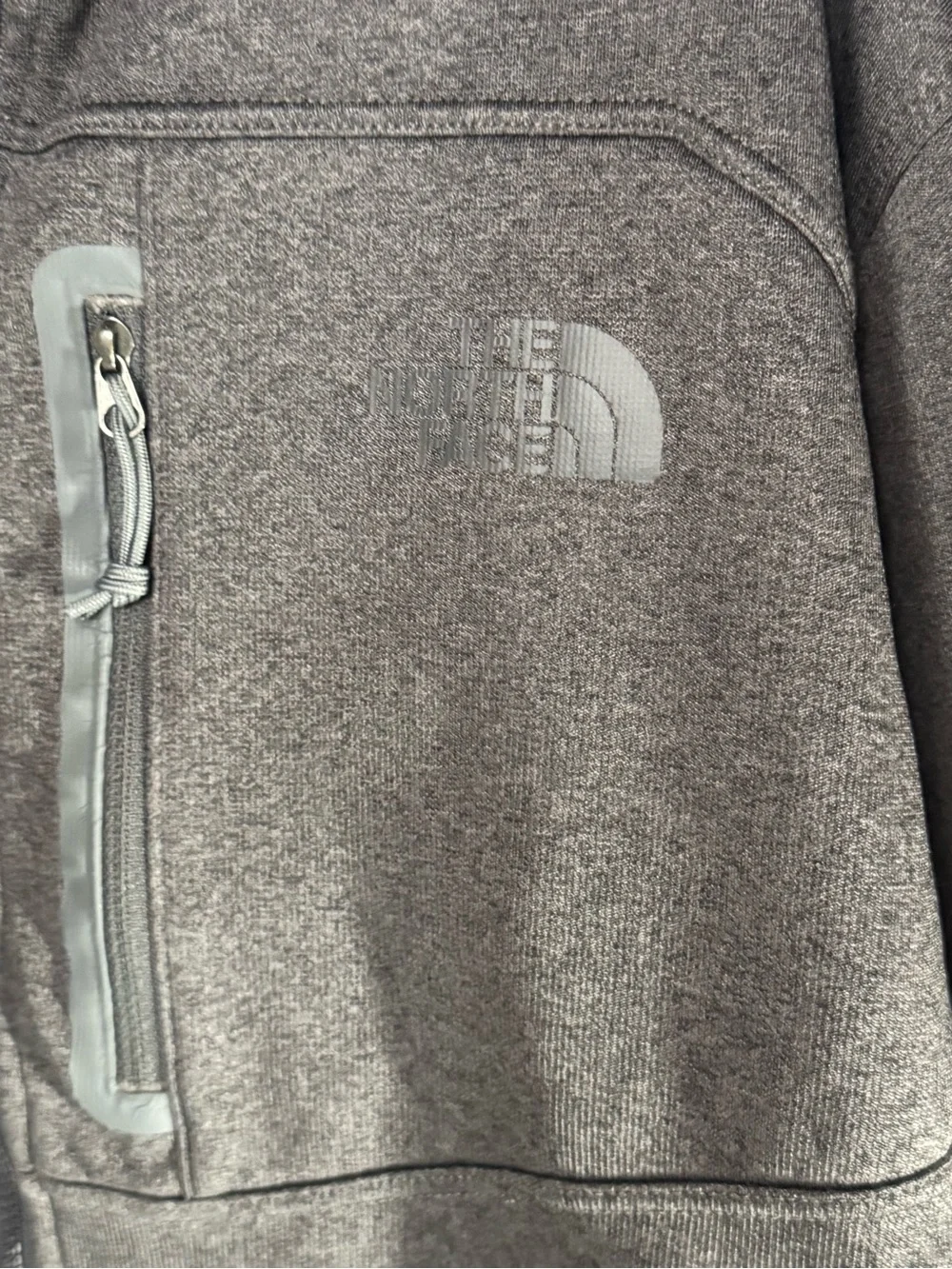 The North Face Men’s Black Half-Zip Fleece Pullover